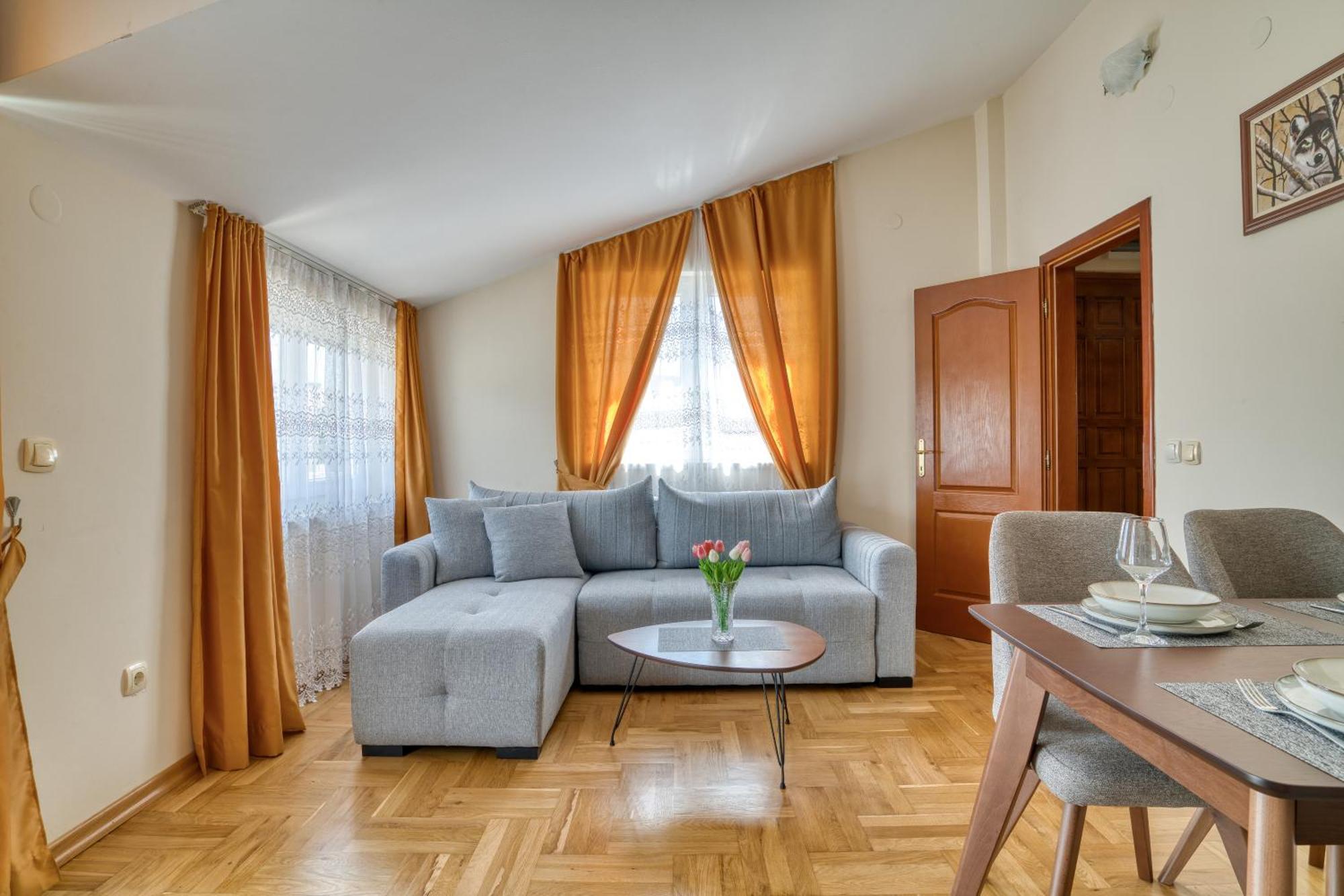 Apartment Elena *