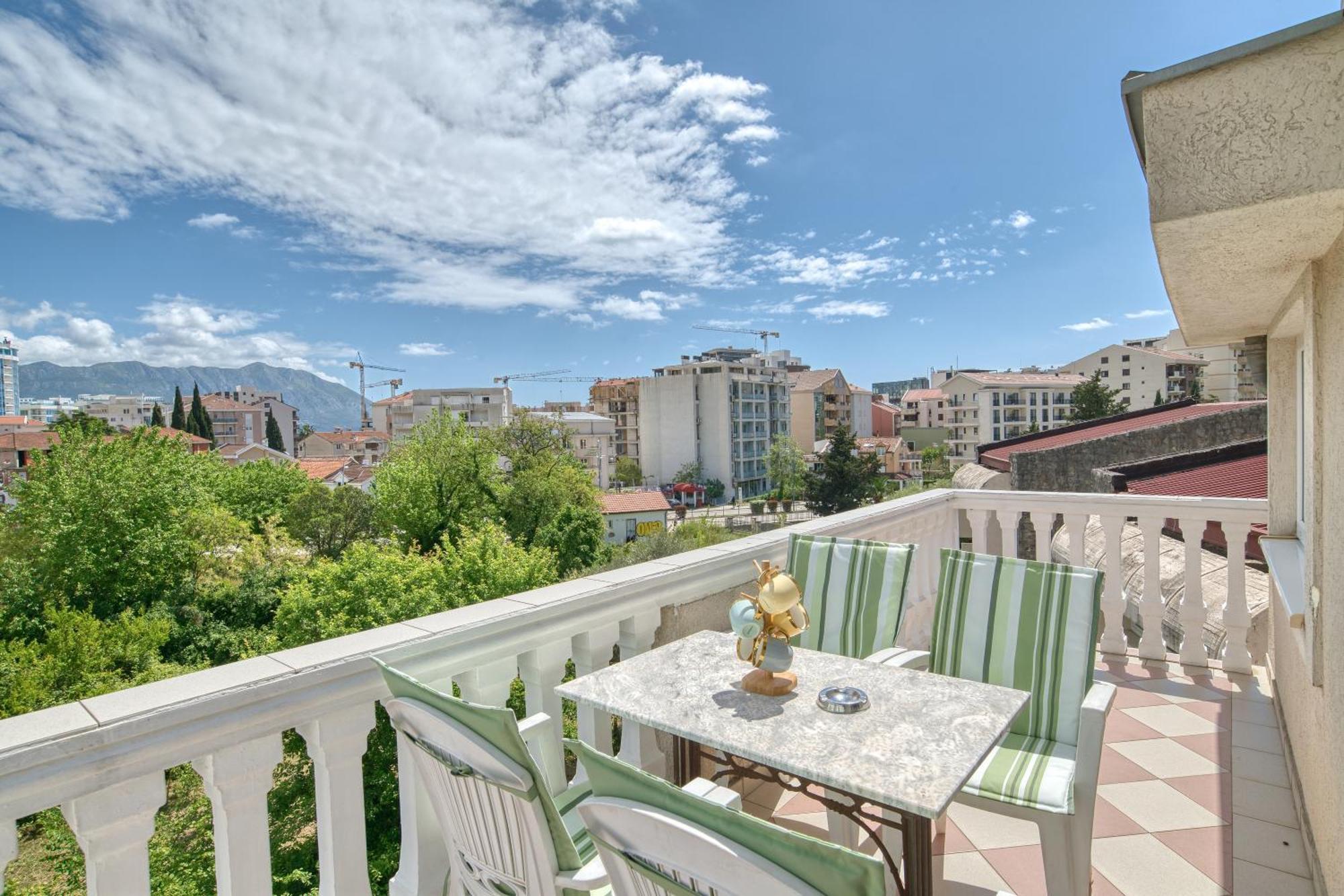 Elena Apartment Budva