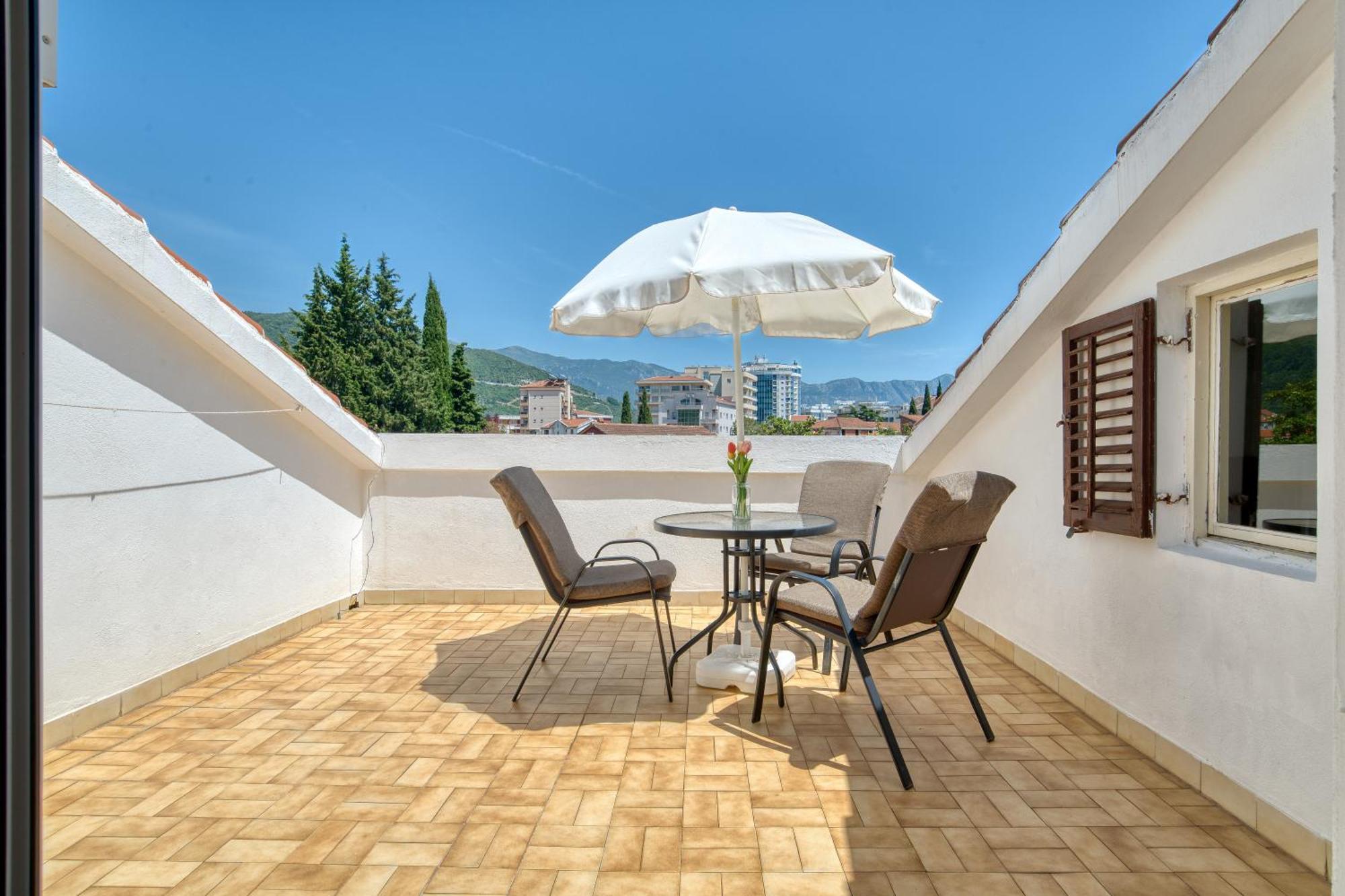 Elena Apartment