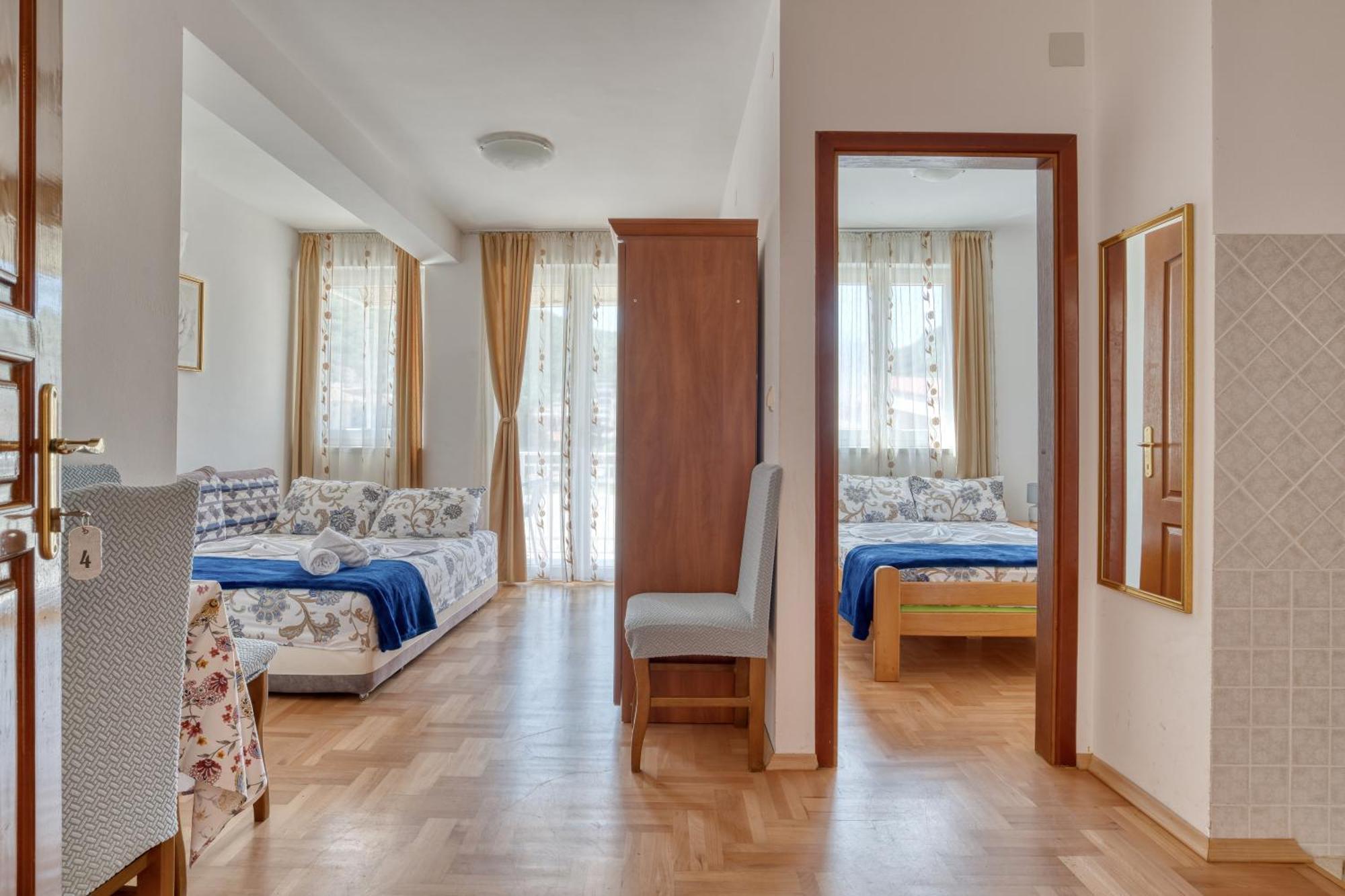 Apartment Elena